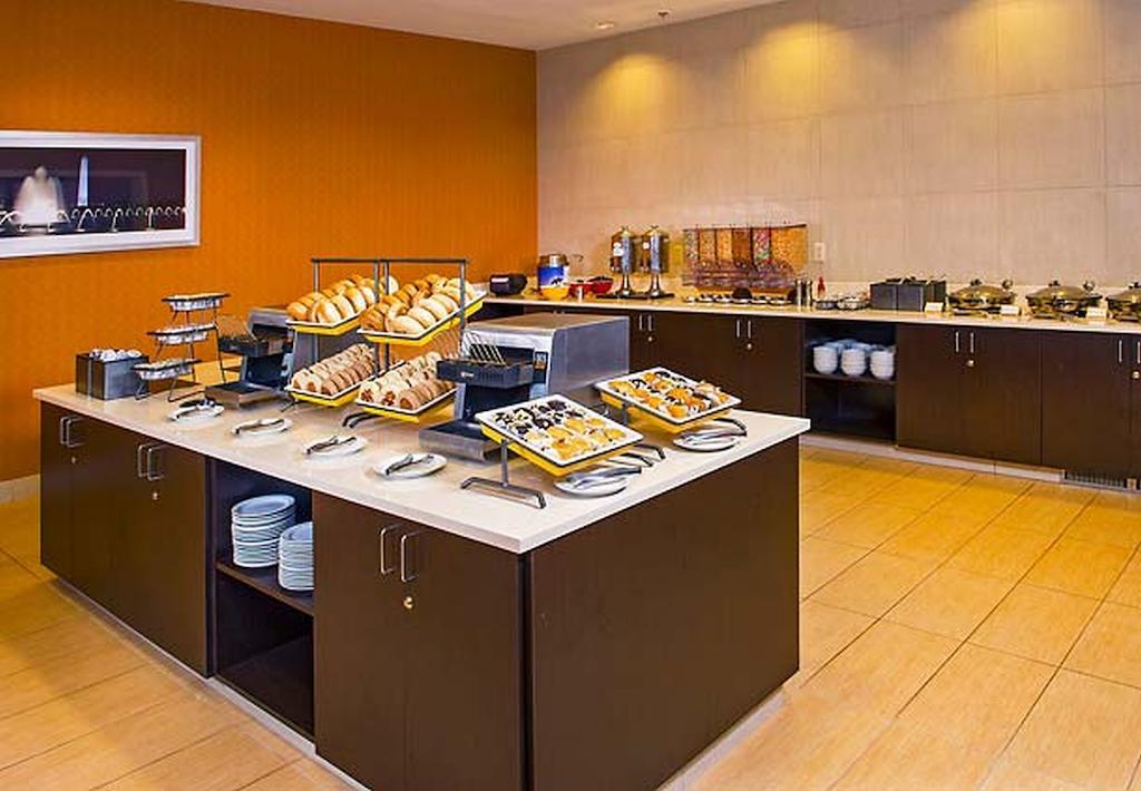 Residence Inn Arlington Pentagon City Ресторант снимка