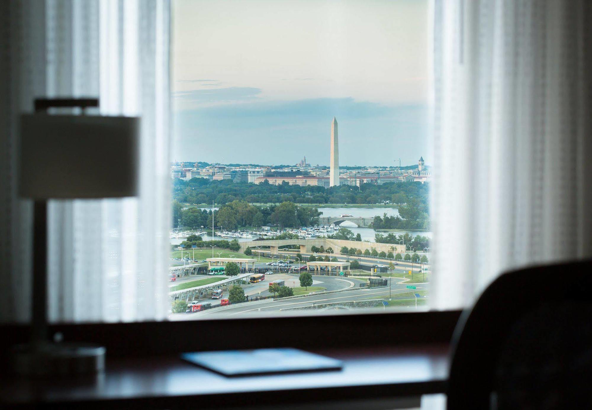 Residence Inn Arlington Pentagon City Екстериор снимка