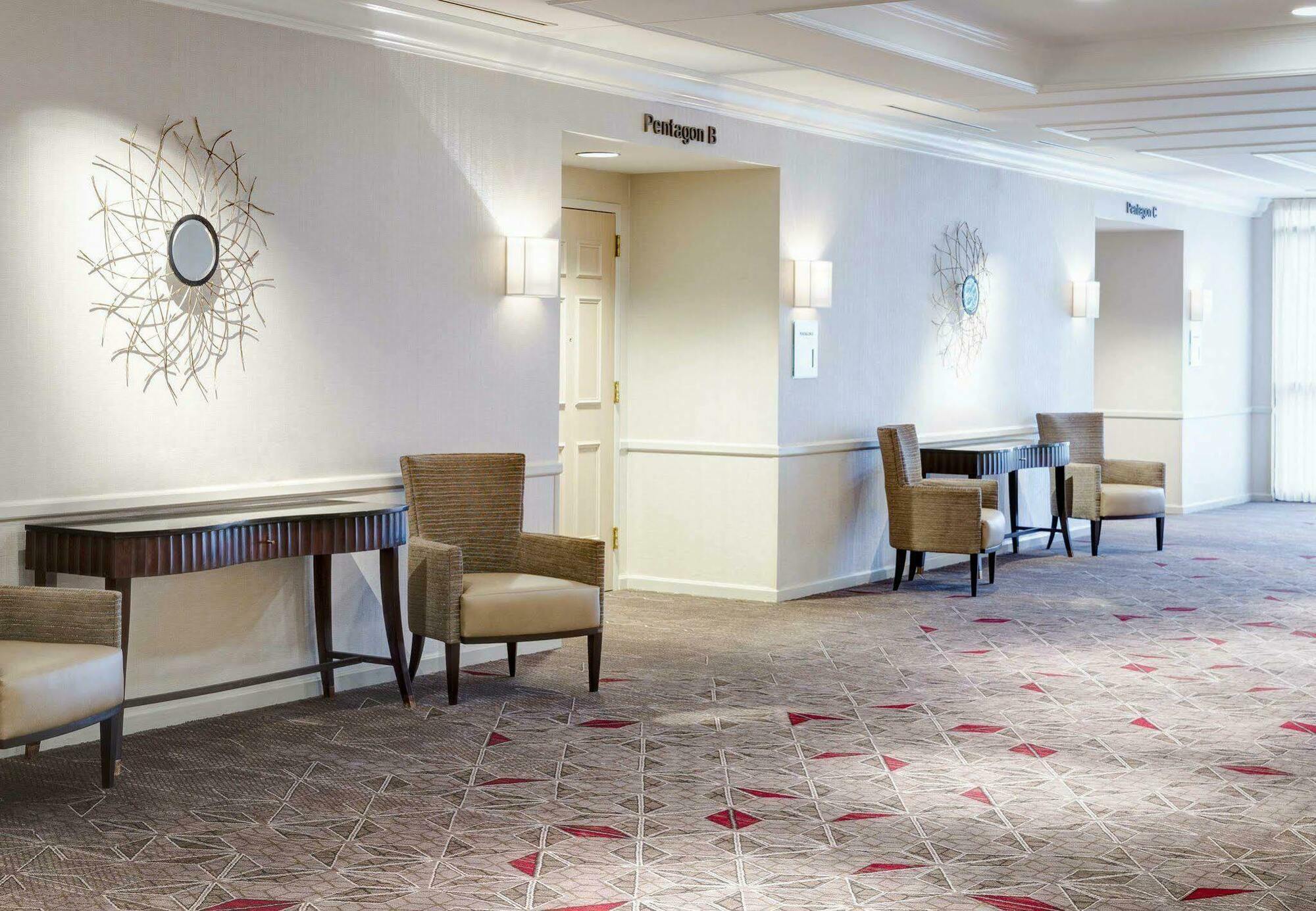 Residence Inn Arlington Pentagon City Екстериор снимка